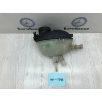 Бачок расширительный Mercedes W218 Mercedes W218 CLS 2011> A2045000749
