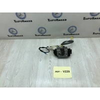 Замок двери передней правой Mercedes W906 Mercedes Sprinter W906 2006> A9067201835