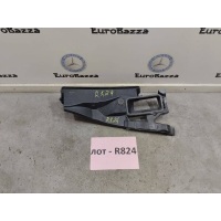 Водосток центральный Mercedes X204 Mercedes X204 GLK 2008> A2048322025