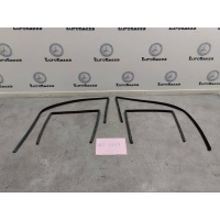 Уплотнитель внутренний стекла двери Mercedes W211 Mercedes W211 E 2002-2009 A2117250125