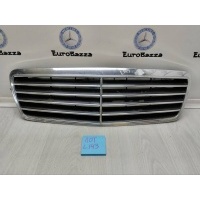 Решетка радиатора Mercedes W208 Mercedes W208 CLK 1997-2002 A2088800085