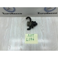 Клапан вентиляции бензобака Mercedes W202 Mercedes W202 C 1993-2000 A0004701993