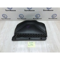 Накладка торпедо нижняя правая Mercedes W202 Mercedes W202 C 1993-2000 A2086800636