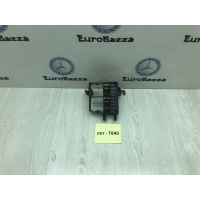 Блок предохранителей на кронштейне Mercedes W202 Mercedes W202 C 1993-2000 A0015457901