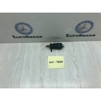 Насос омывателя лобового стекла Mercedes W202 Mercedes W202 C 1993-2000 A2028690021