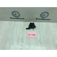 Замок капота Mercedes R170 Mercedes W170 SLK 1996-2004 A1708800160