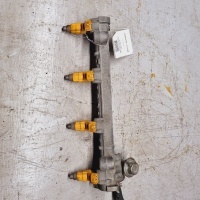 Топливная рампа Mitsubishi Space Runner 2 1999 MD329931, MD319792