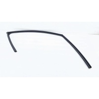 Уплотнитель стекла двери Mitsubishi Outlander GF3W 2021 5705A606