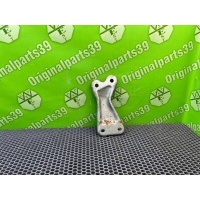 Кронштейн Audi A6 C5 Avant Quattro 2004 4B0803940B, 4B0803940