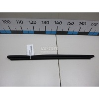 Накладка стекла заднего правого Toyota Corolla E15 (2006 - 2013) 6817312310