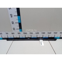 Уплотнитель стекла двери Toyota Corolla E15 (2006 - 2013) 6817112340
