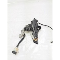 Z650 ex 17 - 19 сет передняя подножка правая