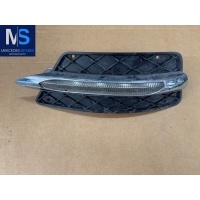 Заглушка (решетка) в бампер передний Mercedes C W204 2011 A2048851453,2048851453,A2049069000,2049069000