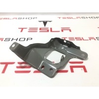Кронштейн Tesla Model 3 2021 1086016-S0-A