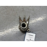 Фланец (тройник) системы охлаждения Volkswagen Jetta 5 1999 028121145B