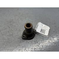 Фланец (тройник) системы охлаждения Audi Coupe 81/85 1986 076121145E,037121145