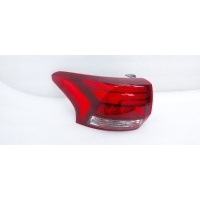 Фонарь Mitsubishi Outlander GF3W 2021 8330B091
