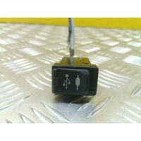 Разъем AUX / USB Toyota Rav 4 (CA40) (2012-2019) 2013 8619042040