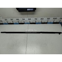 Накладка стекла переднего правого Nissan Tiida (C11) (2007 - 2014) 80820EE000