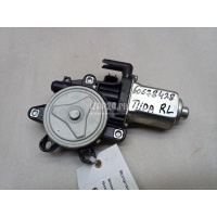 Моторчик стеклоподъемника Nissan Tiida (C11) (2007 - 2014) 82731AX00A
