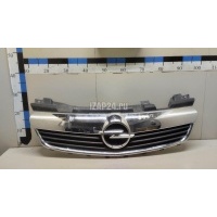 Решетка радиатора GM Zafira B (2005 - 2012) 13216644