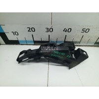 Направляющая заднего бампера правая Land Rover Range Rover Sport (2005 - 2012) LR013858