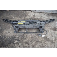 Передняя панель крепления облицовки (телевизор) Volvo V70 2 2003