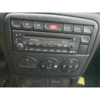 Радио компакт - диск opel vectra b 96 - 99 4d chb l147 1.6 1.8 benz оригинал