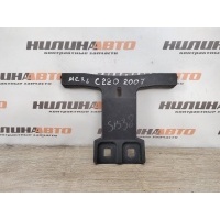 Кронштейн решетки радиатора Mercedes-Benz W204 2007 A2048850136