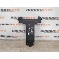 Кронштейн решетки радиатора Mercedes-Benz W203 2010 A2038880090