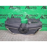 решетка радиатора Renault Logan 2 2018-2022 623105887R, 8