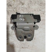 Замок багажника Ford Focus 2 2005 01041111006