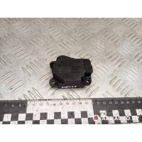 Моторчик заслонки печки Volvo S60 2002 30676510