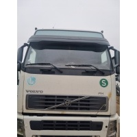 Капот переднее передняя решетка радиатора volvo fh 12 13