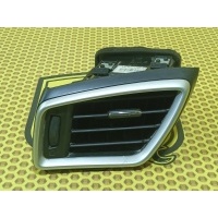 Дефлектор салона воздушный боковой Nissan Qashqai J11 2014 687614EH0A
