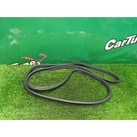 Уплотнитель багажника Mercedes-Benz C W203 2005 A2037500098