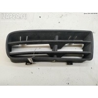 Решетка (заглушка) в бампер Перед. Прав. Volkswagen Golf-4 2004 1J0853666E
