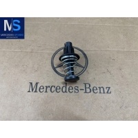 Отбойник капота (демпфер) Mercedes B W247 2022 A1778803100,1778803100,247