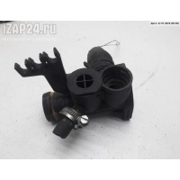 Фланец (тройник) системы охлаждения Volkswagen Golf-3 1994 124068624