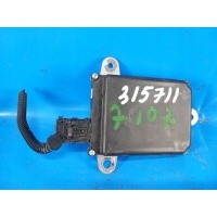 Блок электронный toyota prius 16 881620w270