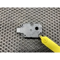 Моторчик заслонки печки Audi A4 B9 2018 ZBAT0090D01,57530