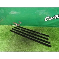 Внутренние бархотки стекол Mercedes-Benz A W176 2013 A1767250265, A1767351300, A1767351400