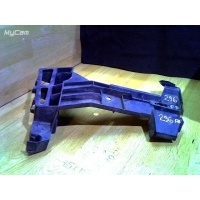 Кронштейн крепления бампера Nissan interstar 2002 7700352212