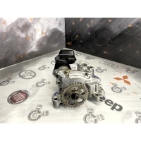 Насос масляный Mazda 3 BM 2013 PE01-14-100