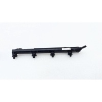 Топливная рампа Volkswagen Polo MK6 2021 04E133320K, 04E133319AN