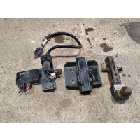 прицепное устройство (фаркоп) Volkswagen Amarok 2018 2H5803881K
