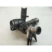Фланец (тройник) системы охлаждения Volkswagen Golf-4 2000 038121133A