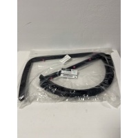Уплотнитель вперед капота nissan oe 65820 - hv00a qashqai j11e 2017 - aso новая