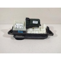 Кнопка открывания багажника Mercedes Benz C117 CLA (2013 - 2019) 2227500593