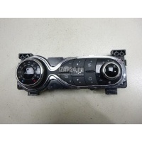 Блок управления климатической установкой Renault Sandero 2014 275105724R